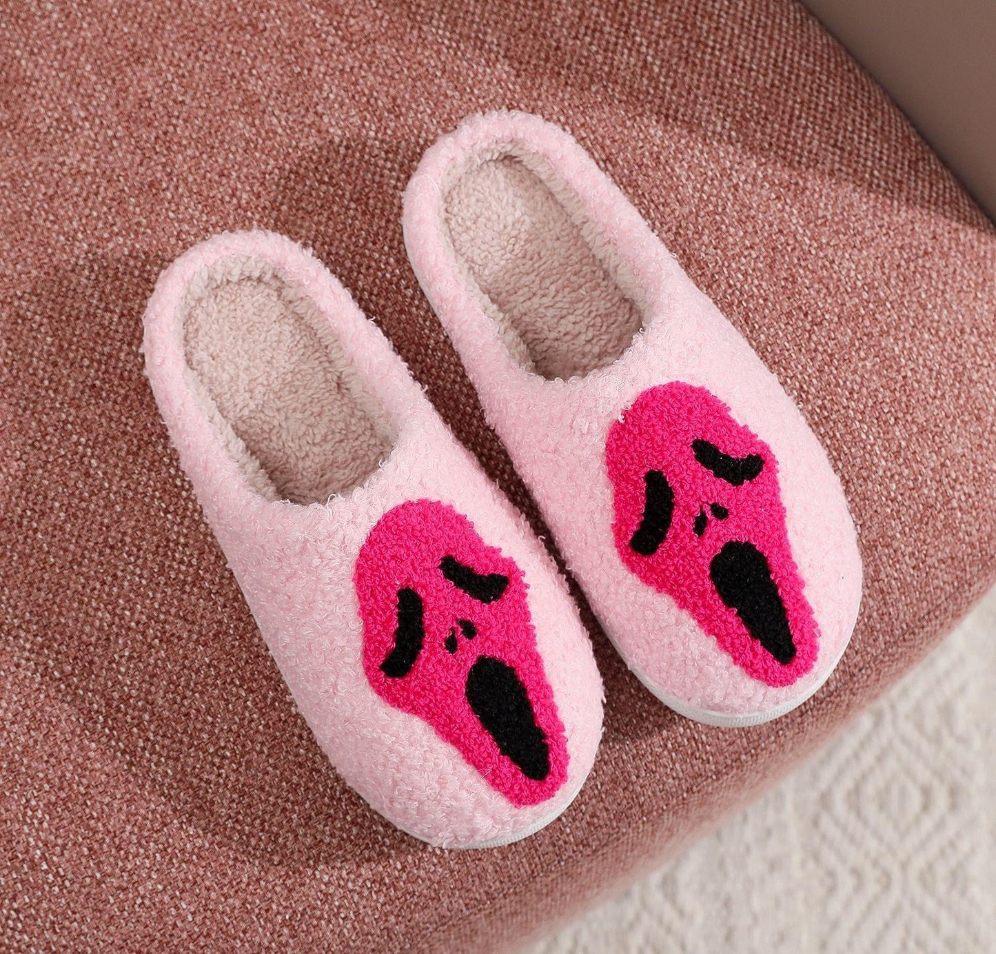 Pink Ghost face slippers ✨PRE ORDER, est arrival end august